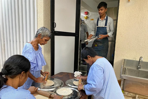 Apna Ghar 1